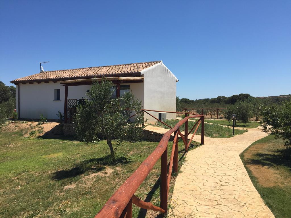 올비아 Agriturismo Mieleamaro 빌라 외부 사진