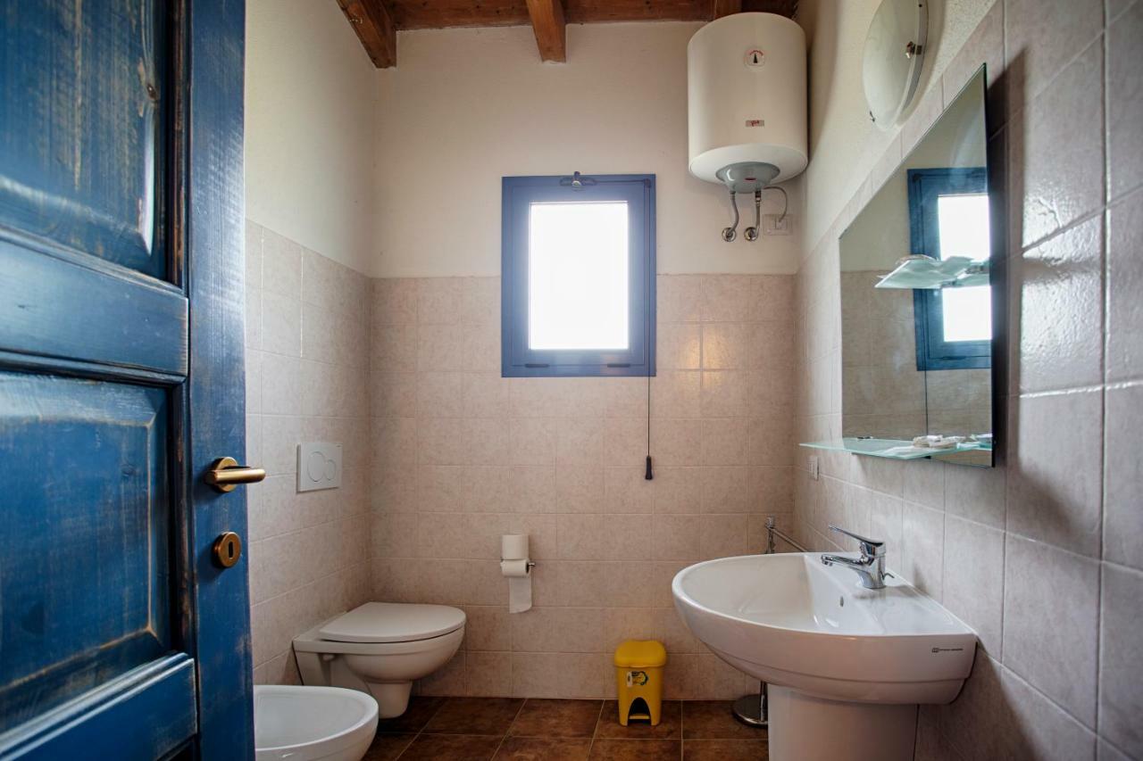 올비아 Agriturismo Mieleamaro 빌라 외부 사진